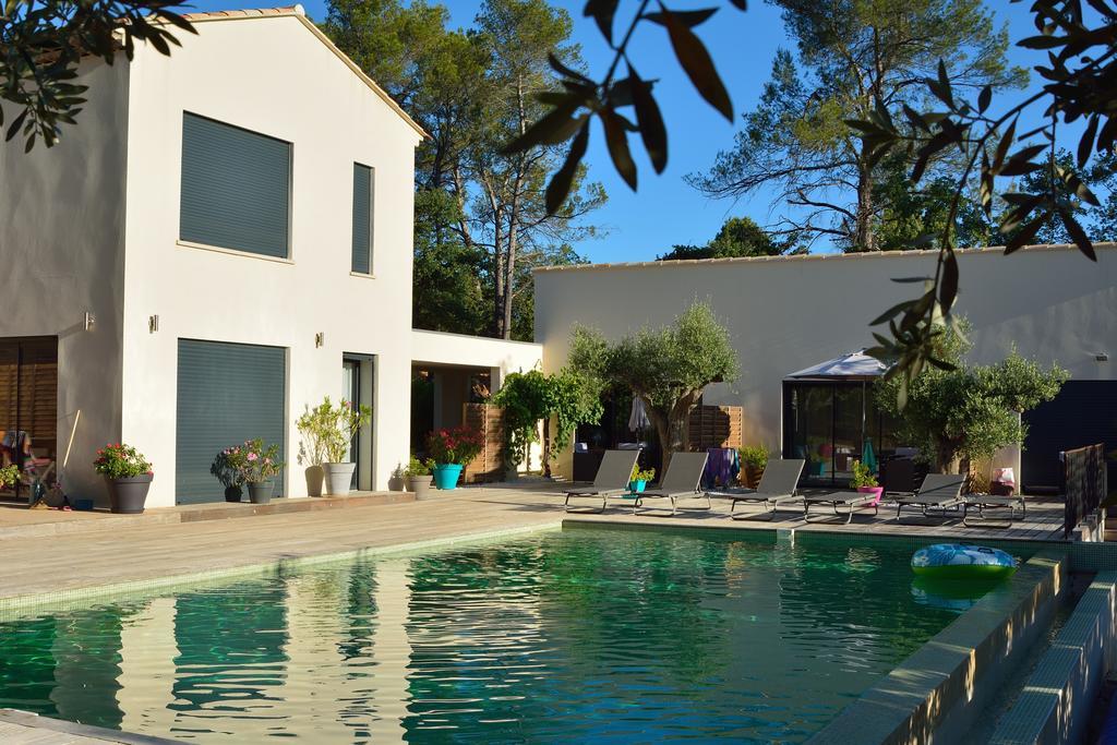 Sous Les Oliviers - Piscine Chauffee - Studios De Standing Tout-Equipes Saint-Maximin Εξωτερικό φωτογραφία